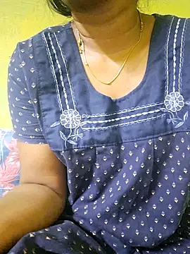 Snapshot of tamil_kanaka chatting on 06/28/26, 01:33 tamil kanaka online show from 06/28/26, 01:33