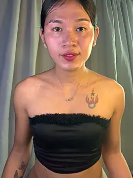 Snapshot of Sephine_2121 chatting on 10/21/25, 05:41 Sephine 2121 online show from 10/21/25, 05:41