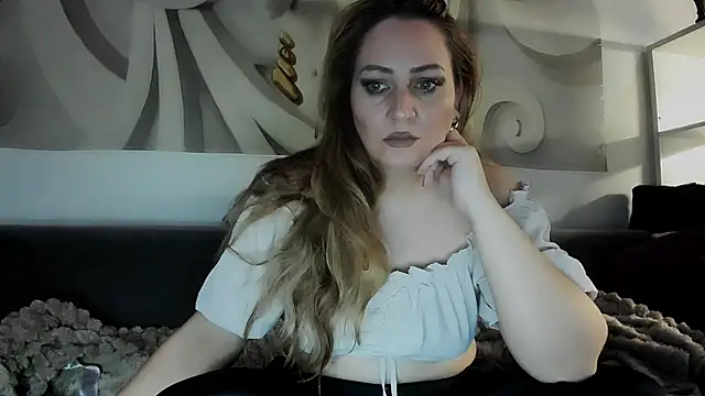 88  callmemadam  88 online show from 11/15/25, 08:38