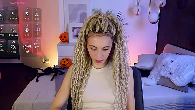 mia silkk online show from 10/31/25, 06:25