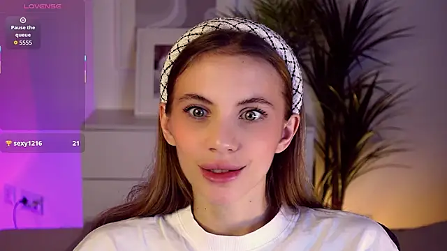 mia silkk online show from 11/14/25, 06:23