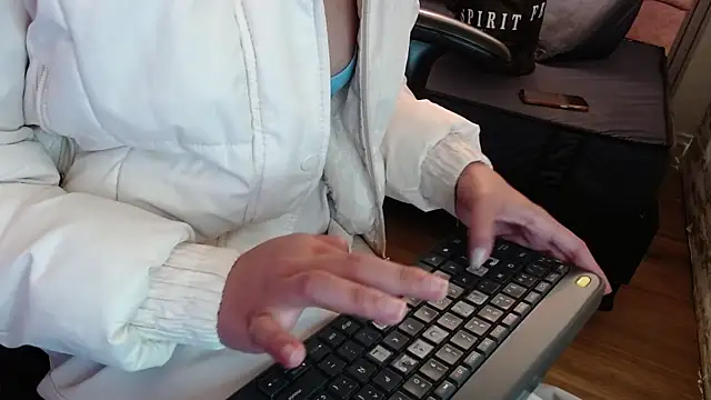  kita online show from 11/14/25, 03:11