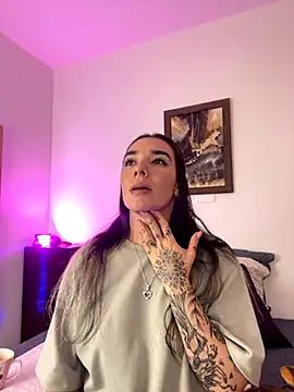  Emily Sands  online show from 10/27/25, 11:20