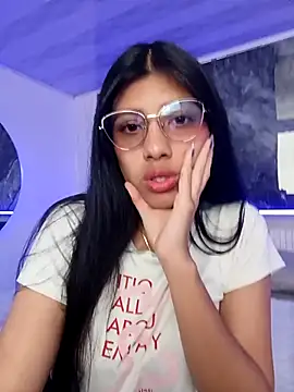 Briseida-White online show from 10/15/25, 01:44