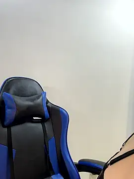 Adeline 1 online show from 01/12/26, 02:28