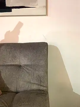 LunaMoore Pink online show from 12/18/25, 12:33