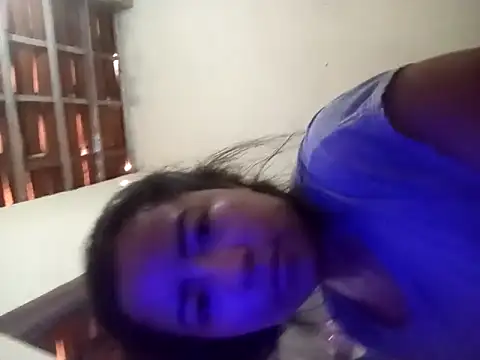 japinha2104 online show from 10/15/25, 04:18