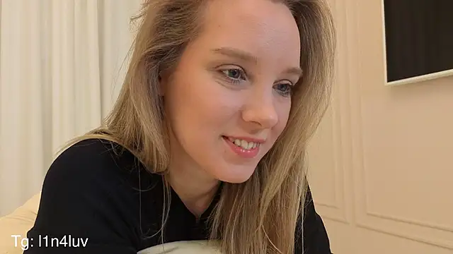 AIicaparkerc online show from 12/16/25, 09:31