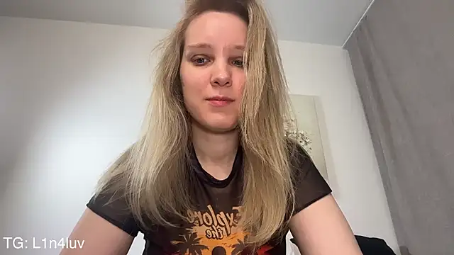 AIicaparkerc online show from 03/13/26, 04:13