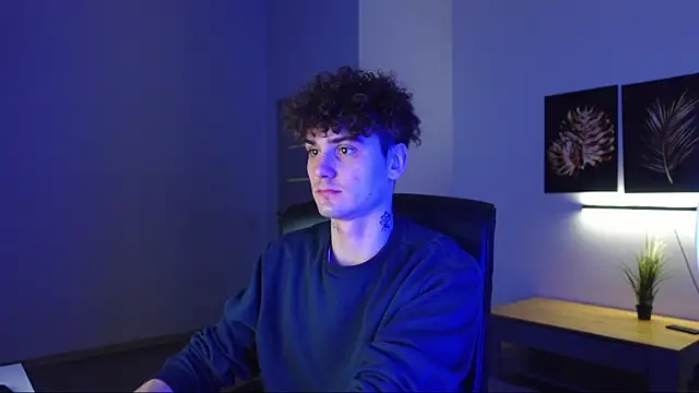 Nick Phillip online show from 11/30/25, 02:21