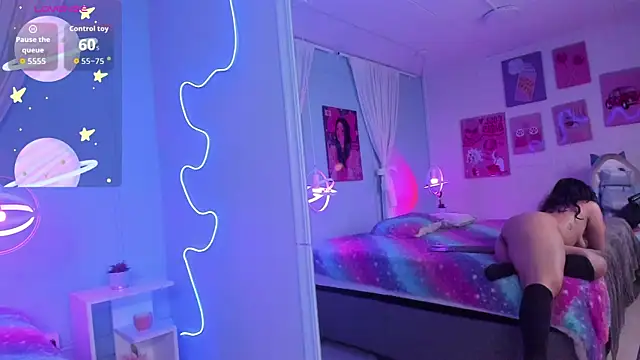 HollyPeach online show from 01/11/26, 04:39