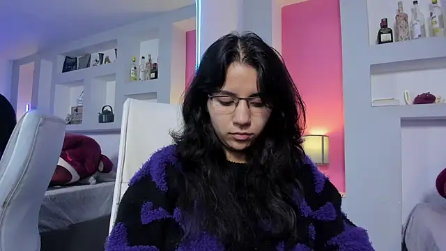 HollyPeach online show from 04/03/26, 01:20