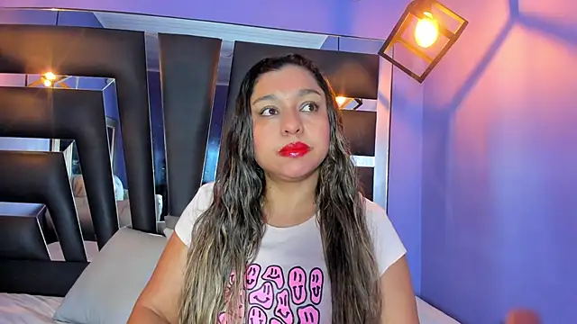 Snapshot of Alessandra_Voss chatting on 10/22/25, 12:49 Alessandra Voss online show from 10/22/25, 12:49