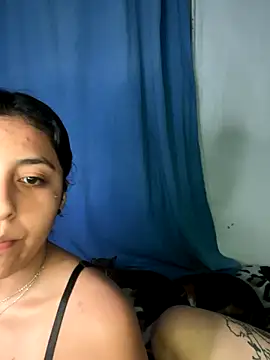 Snapshot of Die-lunara chatting on 10/12/25, 11:04 Die-lunara online show from 10/12/25, 11:04