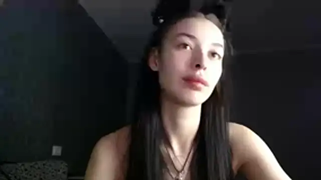 Daphne Darkthorn online show from 11/26/25, 07:59