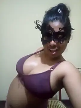 Expose Queen online show from 03/04/26, 05:52