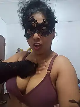 Expose Queen online show from 07/21/26, 04:53