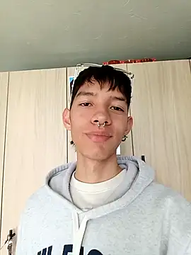 heyy noah11 online show from 10/19/25, 08:31