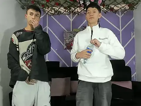 heyy noah11 online show from 03/29/26, 01:22