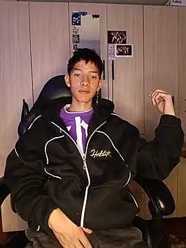 heyy noah11 online show from 07/15/26, 02:17
