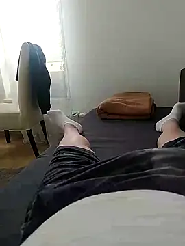 Snapshot of RaspuT002 chatting on 02/27/26, 02:17 RaspuT002 online show from 02/27/26, 02:17