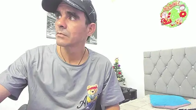 Sofi And Santy online show from 01/11/26, 12:04