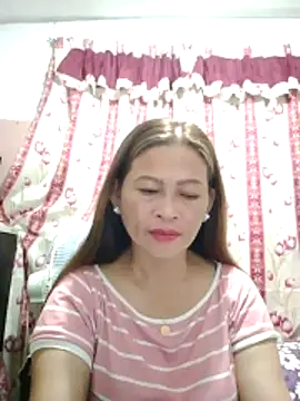 Snapshot of merr_ann123 chatting on 04/26/26, 01:31 merr ann123 online show from 04/26/26, 01:31