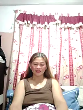 Snapshot of merr_ann123 chatting on 06/08/26, 02:56 merr ann123 online show from 06/08/26, 02:56
