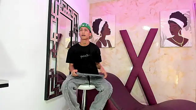 EMPIRE BOYS1 online show from 12/16/25, 07:19