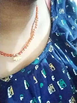 kiara-simmi online show from 12/20/25, 09:38