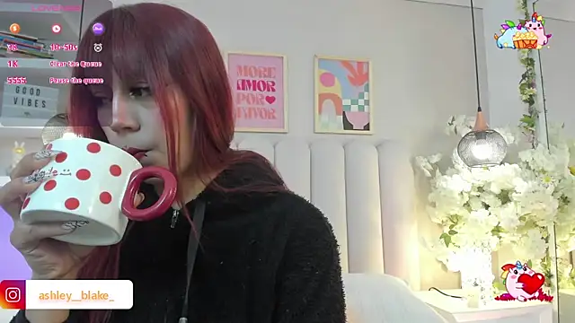 Isabella  gonzalez  online show from 12/19/25, 03:35