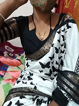 Snapshot of Best_Kannada_Couple chatting on 04/06/26, 05:08 Best Kannada Couple online show from 04/06/26, 05:08