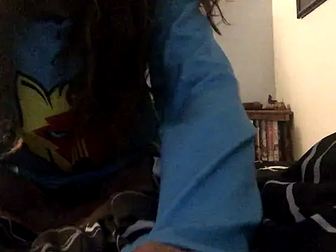 Feetwolf0 online show from 10/11/25, 04:27