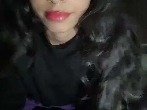 youngriri2 online show from 10/22/25, 03:01