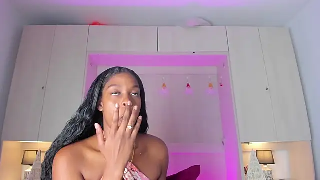 MaraBaker online show from 11/27/25, 08:11