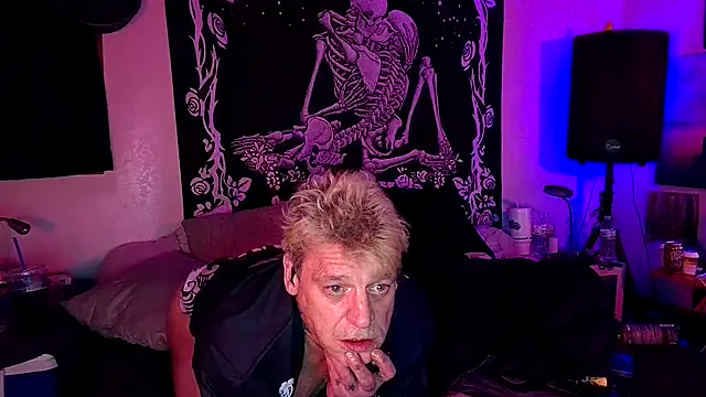 whitehole4bbc252 online show from 04/04/26, 08:34