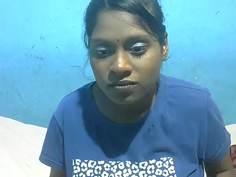 Indiansmiley01 online show from 01/05/26, 05:27