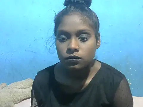 Indiansmiley01 online show from 01/10/26, 04:42