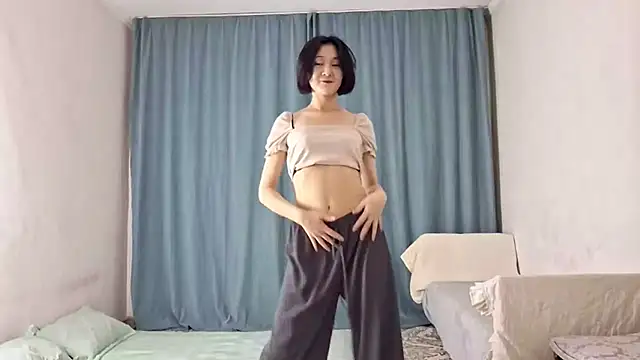 Lyndasilk online show from 03/28/26, 02:16