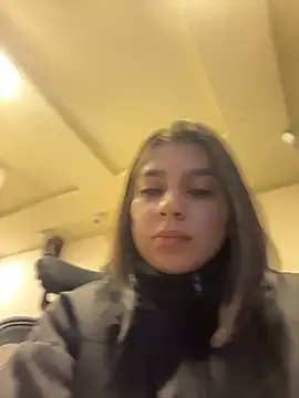 AlyssaRay online show from 03/10/26, 11:59