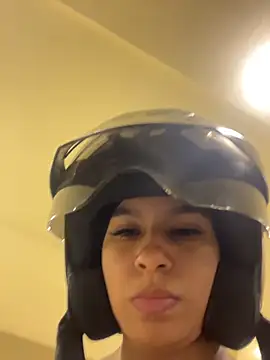 AlyssaRay online show from 05/28/26, 01:41