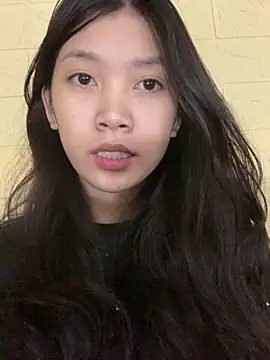 linh-lan1 online show from 10/22/25, 04:51