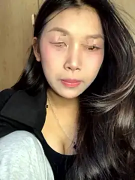 linh-lan1 online show from 01/12/26, 07:13