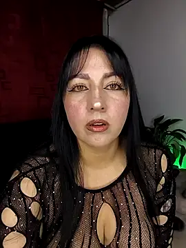 kitten25-hott online show from 10/25/25, 01:35