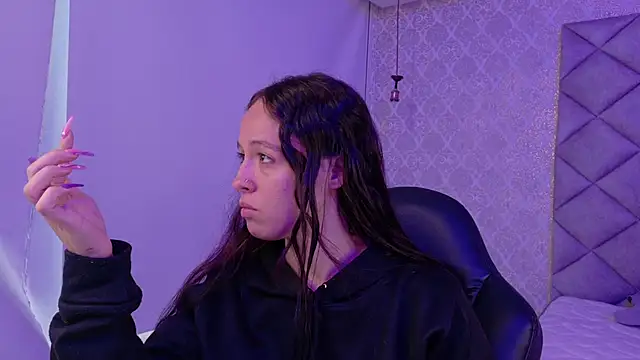 CARO ADAMS1 online show from 11/19/25, 12:05