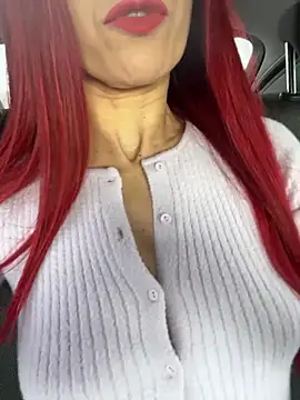 Snapshot of Miss-85 chatting on 02/08/26, 10:51 Miss-85 online show from 02/08/26, 10:51