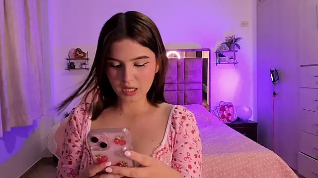 MIACUTEE  online show from 01/08/26, 10:45