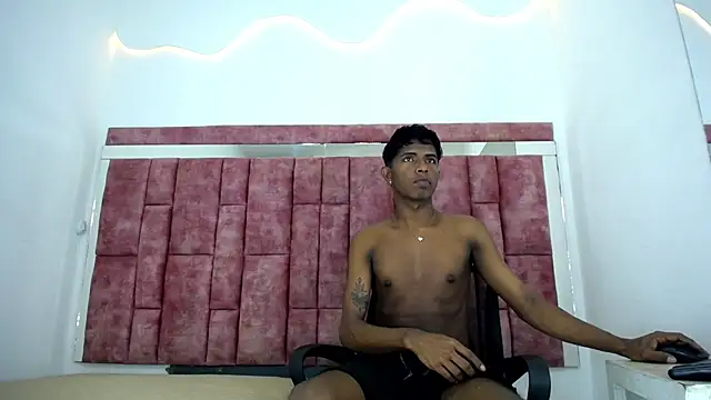 Mick storm online show from 03/12/26, 07:42