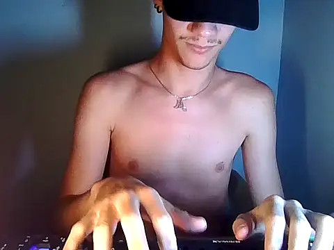 Santyingreg0 online show from 10/23/25, 09:57