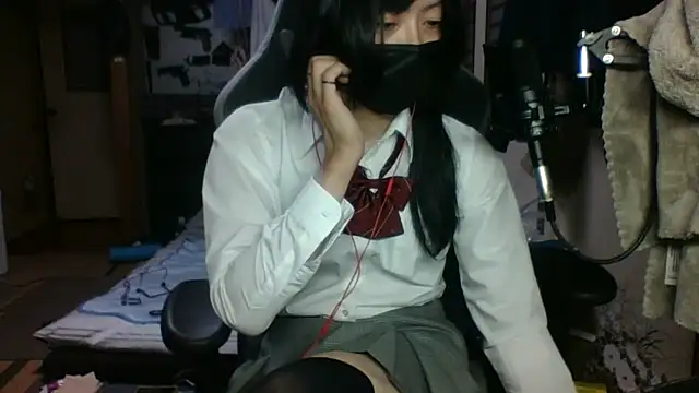 harinyanxxx online show from 10/15/25, 07:47